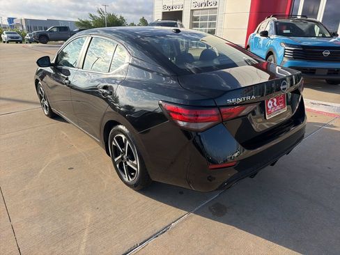 Used 2024 Nissan Sentra SV FWD image 3