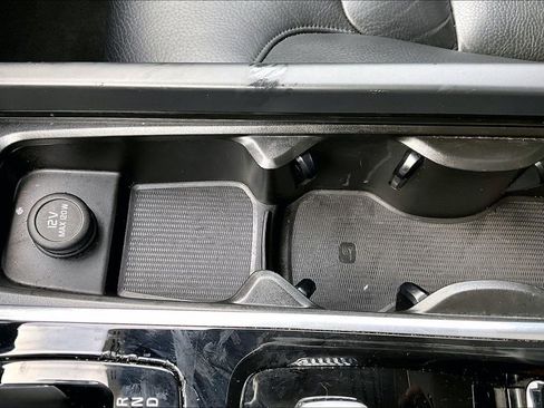 Used 2024 Volvo S60 B5 Plus image 32