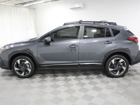 Used 2024 Subaru Crosstrek 2.5i Limited w/ Crosstrek Mirror Package AWD/4WD image 30