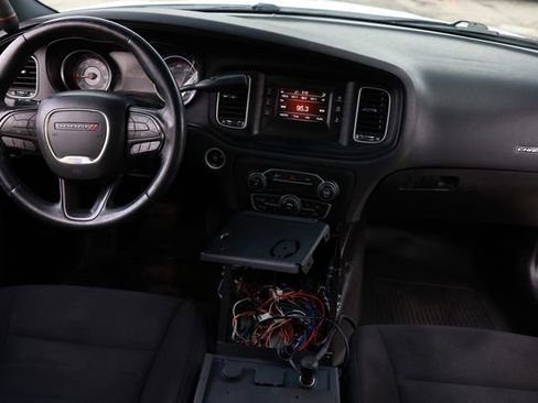 Used 2016 Dodge Charger Police image 2