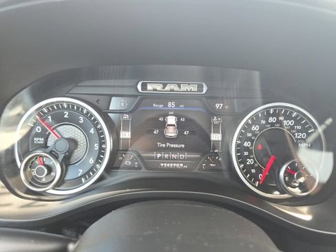 Used 2021 RAM 1500 Laramie AWD/4WD image 22