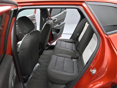 Used 2024 Chevrolet Trax RS w/ Driver Confidence Package FWD image 28