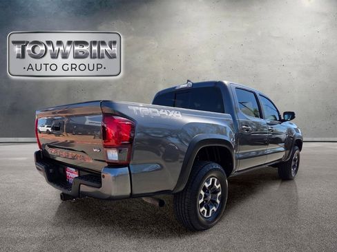 Used 2019 Toyota Tacoma TRD Off-Road w/ Technology Package AWD/4WD image 4
