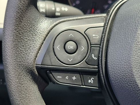 Used 2019 Toyota RAV4 XLE AWD/4WD image 24