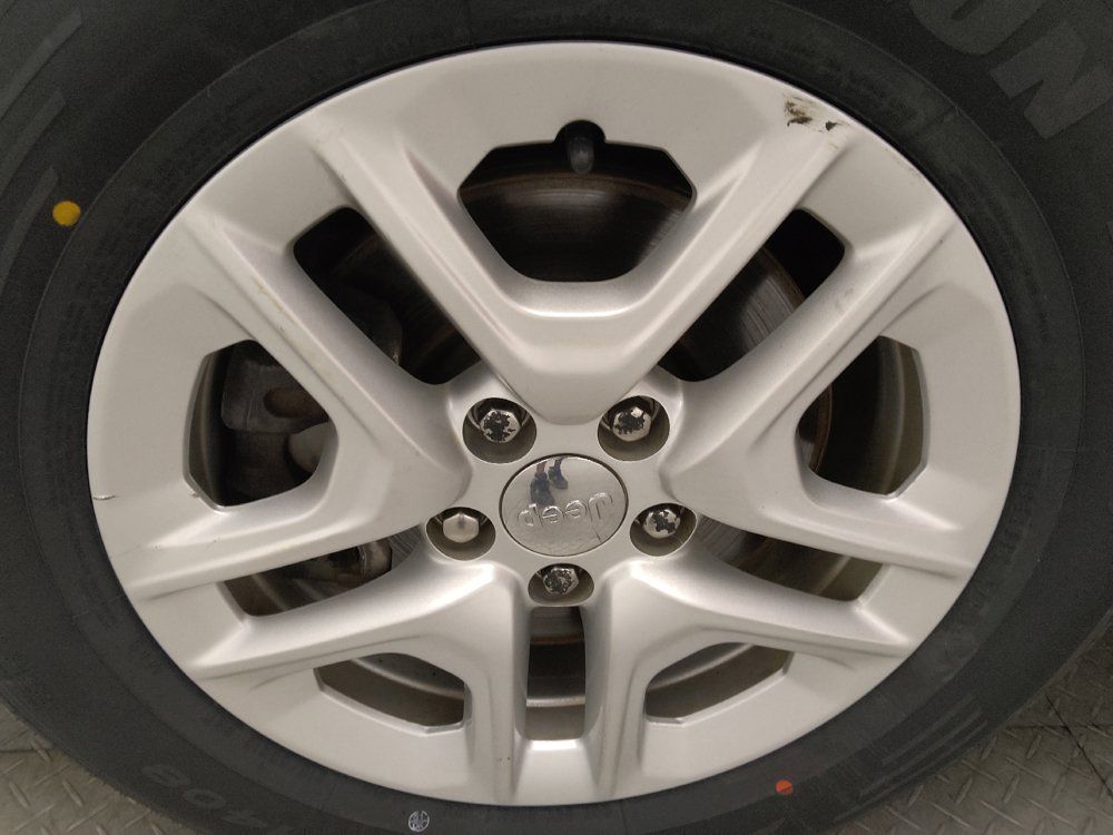 Used 2019 Jeep Compass Sport FWD image 31