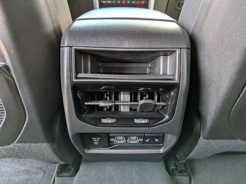 Certified 2023 Jeep Grand Cherokee Overland AWD/4WD image 13