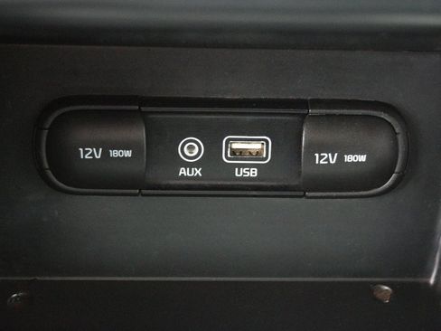 Used 2017 Kia Niro LX image 20