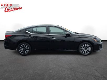 Used 2024 Nissan Altima 2.5 SV