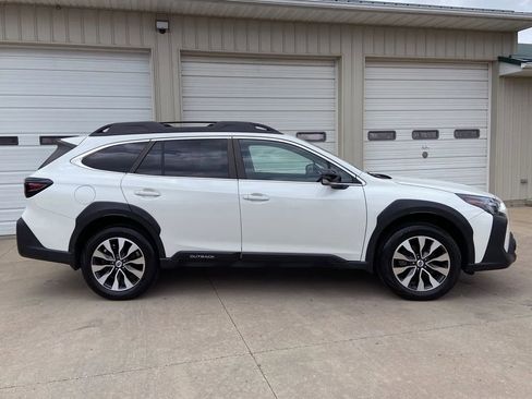 Used 2023 Subaru Outback Limited AWD/4WD image 7