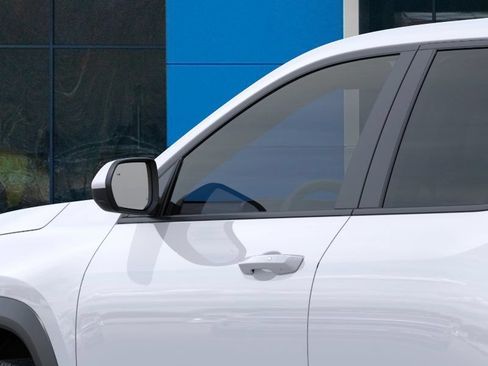 New 2026 Chevrolet Equinox LT AWD/4WD image 18