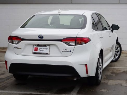 Used 2024 Toyota Corolla LE FWD image 7