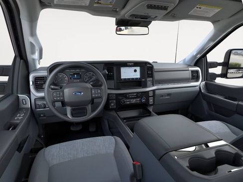 New 2026 Ford F250 XLT w/ FX4 Off-Road Package AWD/4WD image 9