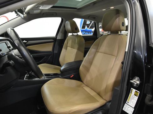 Used 2019 Volkswagen Jetta SE image 11