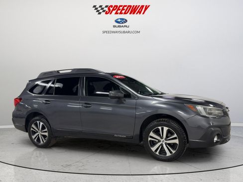 Used 2019 Subaru Outback 2.5i Limited image 12