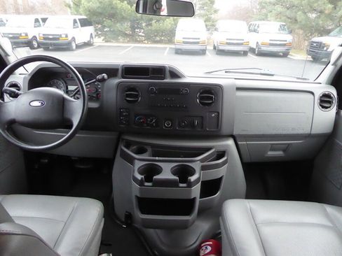 Used 2012 Ford E-350 and Econoline 350 XL w/ PWR Windows & Locks Group image 9