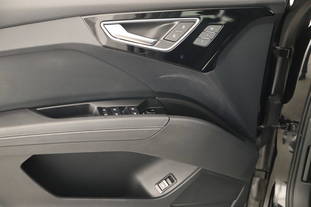 Certified 2023 Audi Q4 e-tron Premium Plus w/ Premium Plus RWD image 20