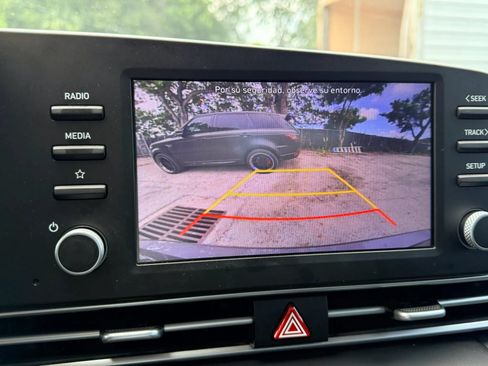 Used 2023 Hyundai Elantra SE FWD image 20
