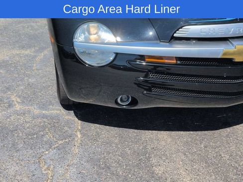 Used 2003 Chevrolet SSR RWD image 9