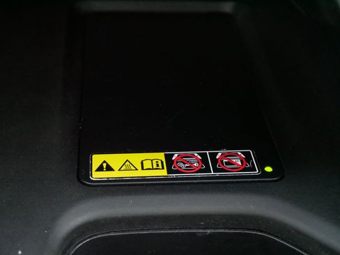 Used 2025 Toyota Grand Highlander AWD image 29