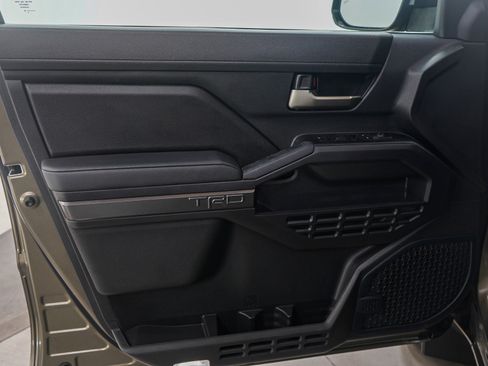 Used 2024 Toyota Tacoma TRD Sport image 23