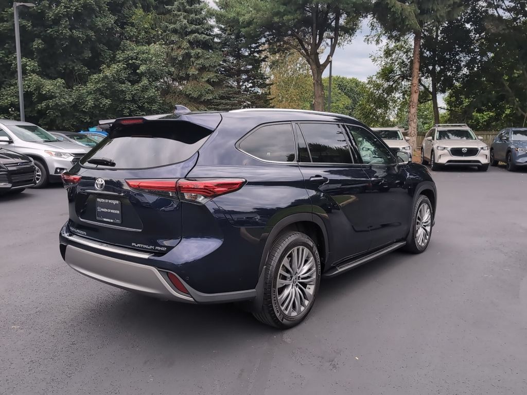 Used 2021 Toyota Highlander Platinum AWD/4WD image 5
