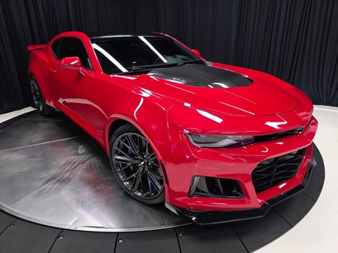 Used 2017 Chevrolet Camaro ZL1 RWD image 50