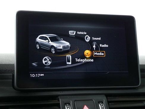 Used 2020 Audi Q5 2.0T Premium w/ Convenience Package image 13