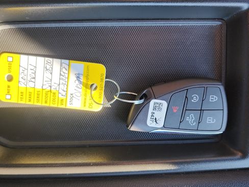 Used 2024 Chevrolet Silverado 2500 Custom w/ Custom Value Package image 37