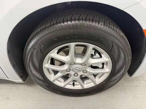 New 2026 Chrysler Voyager LX image 4