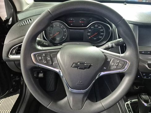 Used 2016 Chevrolet Cruze LT w/ Convenience Package FWD image 11