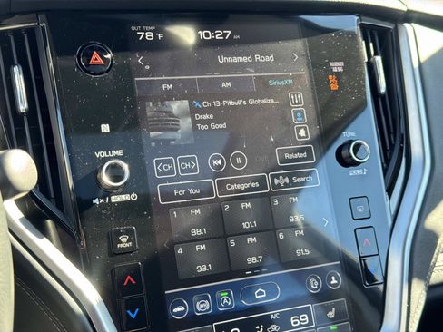 Used 2025 Subaru Outback Limited XT image 22