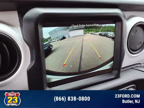 Used 2021 Jeep Wrangler Unlimited Islander image 22