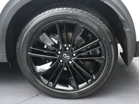 Used 2025 INFINITI QX55 Essential AWD/4WD image 11