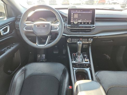 Used 2023 Jeep Compass Trailhawk image 10