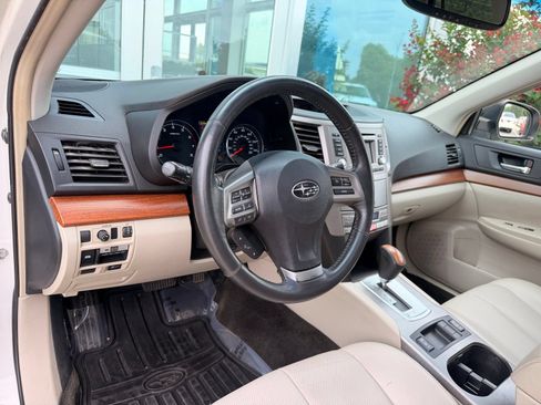 Used 2013 Subaru Outback 2.5i Limited w/ Moonroof Pkg AWD/4WD image 16