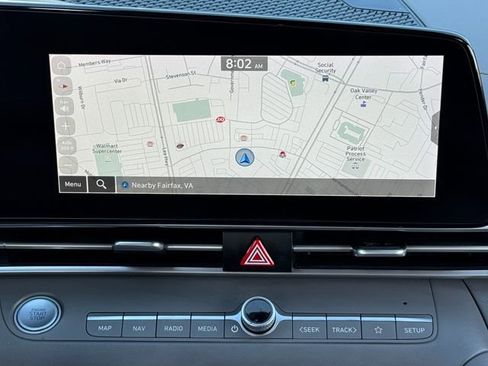 Used 2023 Hyundai Elantra SEL w/ Convenience Package FWD image 5