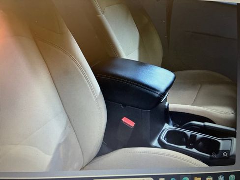 Used 2023 Jeep Wrangler Unlimited Sahara w/ LED Lighting Group AWD/4WD image 8