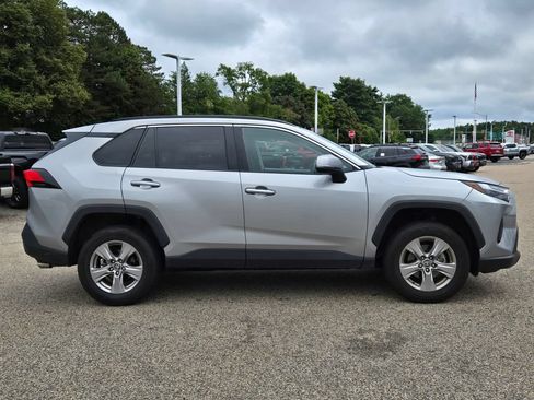 Used 2025 Toyota RAV4 XLE AWD/4WD image 7
