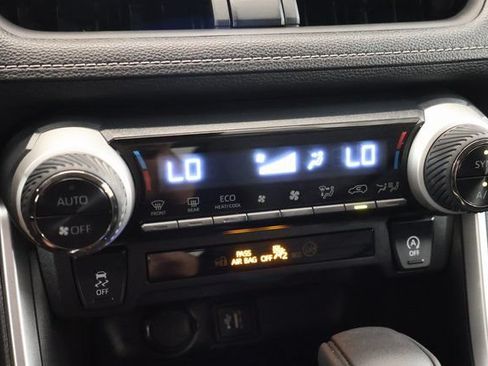 Certified 2023 Toyota RAV4 XLE FWD image 21