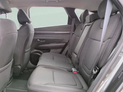 Certified 2023 Hyundai Tucson SE image 13