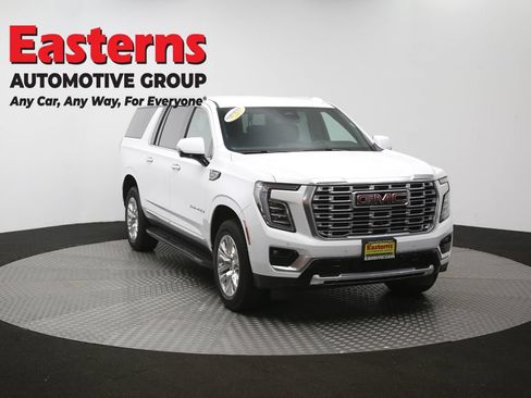 Used 2025 GMC Yukon XL Denali AWD/4WD image 57
