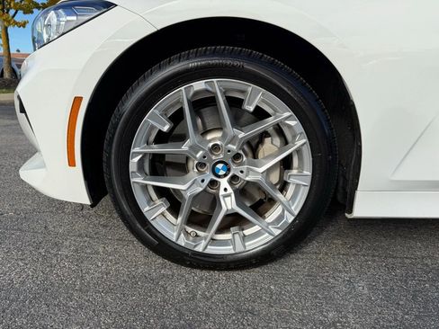 Used 2025 BMW 330i xDrive Sedan image 25