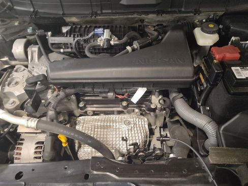 Used 2019 Nissan Rogue S w/ Special Edition Package FWD image 30