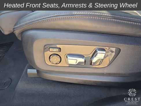 Used 2025 BMW X5 xDrive50e image 11