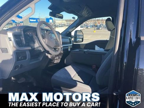 New 2026 Ford F550 4x4 Crew Cab Super Duty w/ XLT Value Package image 7