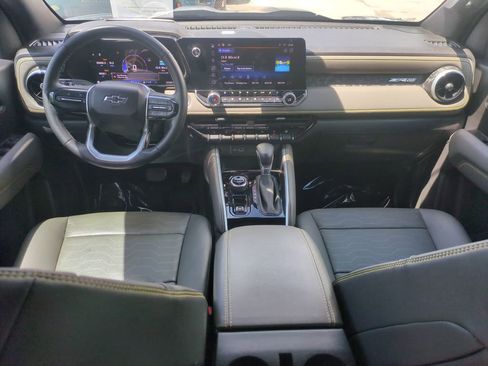 Used 2023 Chevrolet Colorado ZR2 w/ ZR2 Convenience Package III image 16