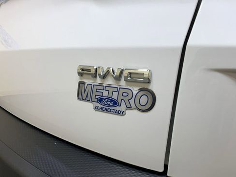 Used 2022 Ford Escape SE w/ Convenience Package image 15