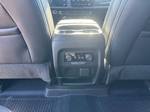 New 2026 Chevrolet Traverse Z71 w/ Driver Confidence Package image 22