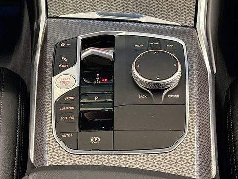 Used 2025 BMW 330i Sedan w/ M Sport Package RWD image 13