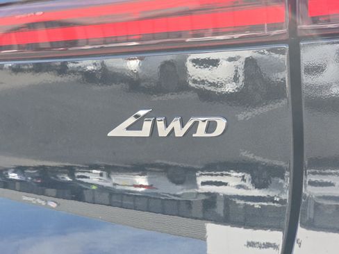 Used 2025 Genesis GV70 2.5T AWD/4WD image 14